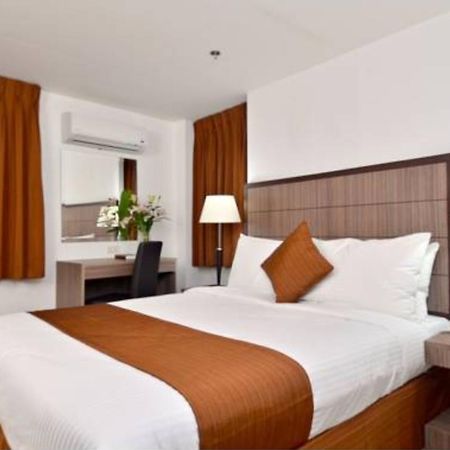 Tyche Boutique Hotel Legazpi Esterno foto
