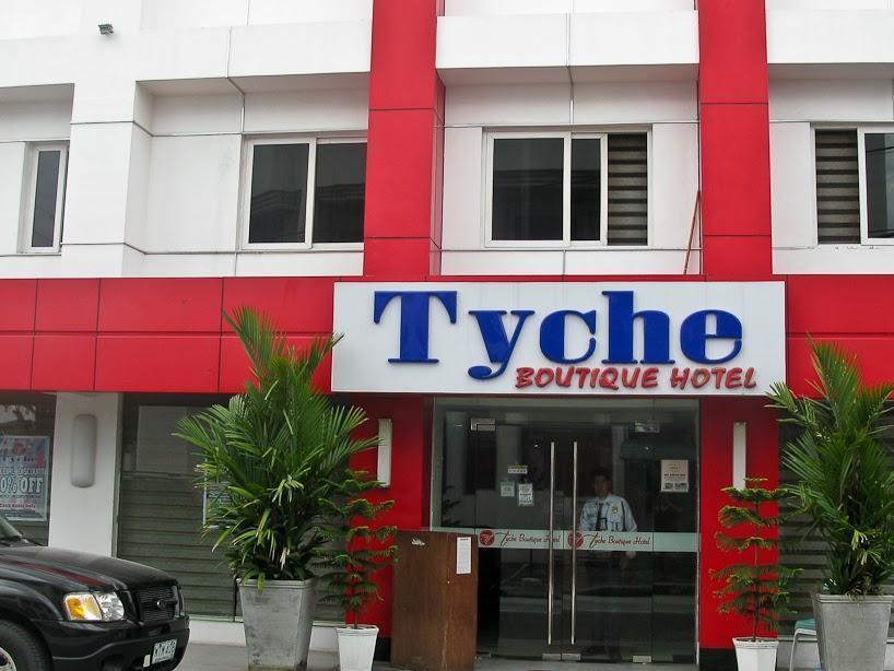 Tyche Boutique Hotel Legazpi Esterno foto