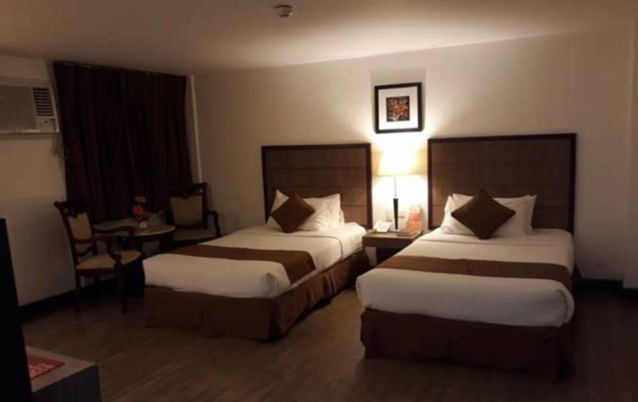 Tyche Boutique Hotel Legazpi Esterno foto
